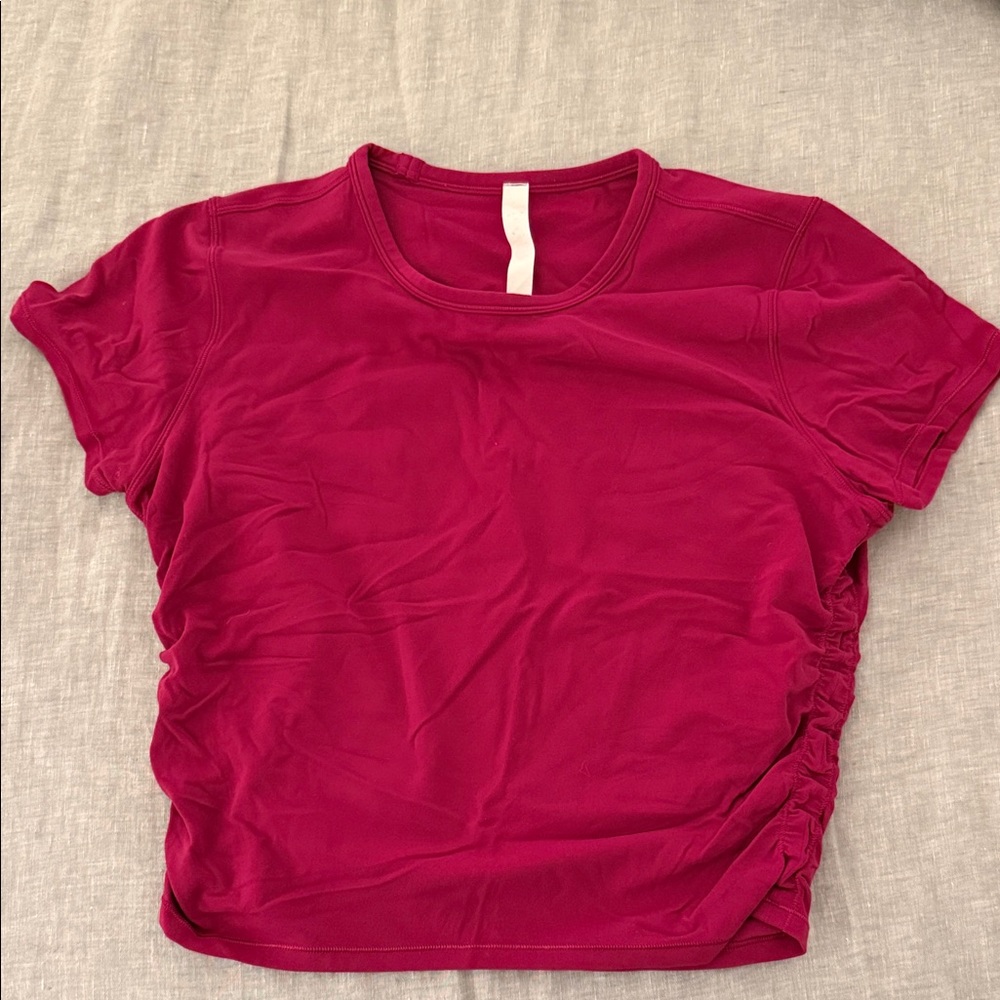 lululemon athletica Fuchsia Short Sleeve Tee
